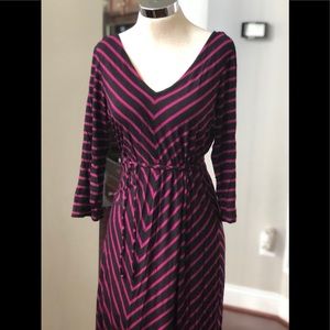Chevron striped maxi maternity dress